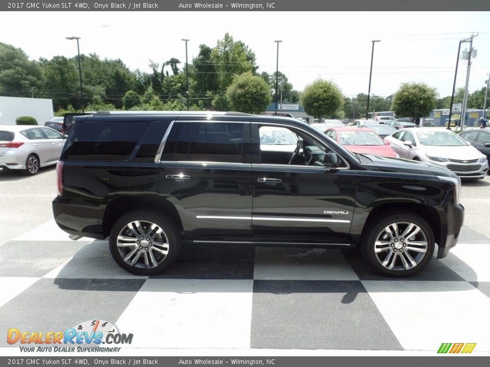 2017 GMC Yukon SLT 4WD Onyx Black / Jet Black Photo #3
