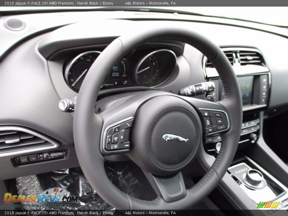 2018 Jaguar F-PACE 35t AWD Premium Steering Wheel Photo #12