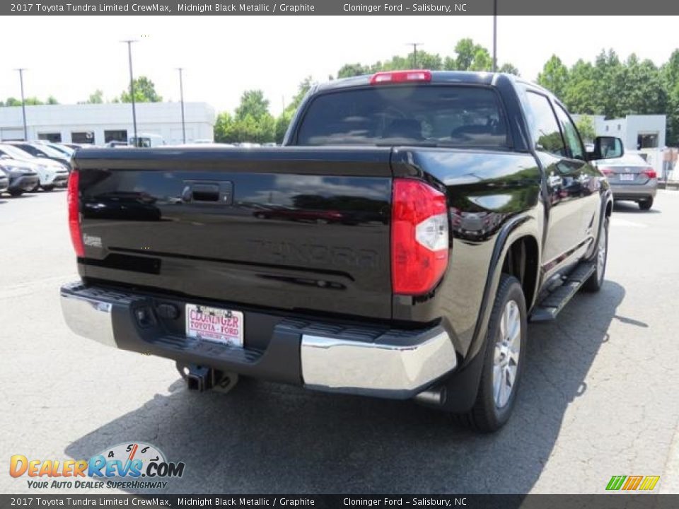 2017 Toyota Tundra Limited CrewMax Midnight Black Metallic / Graphite Photo #28