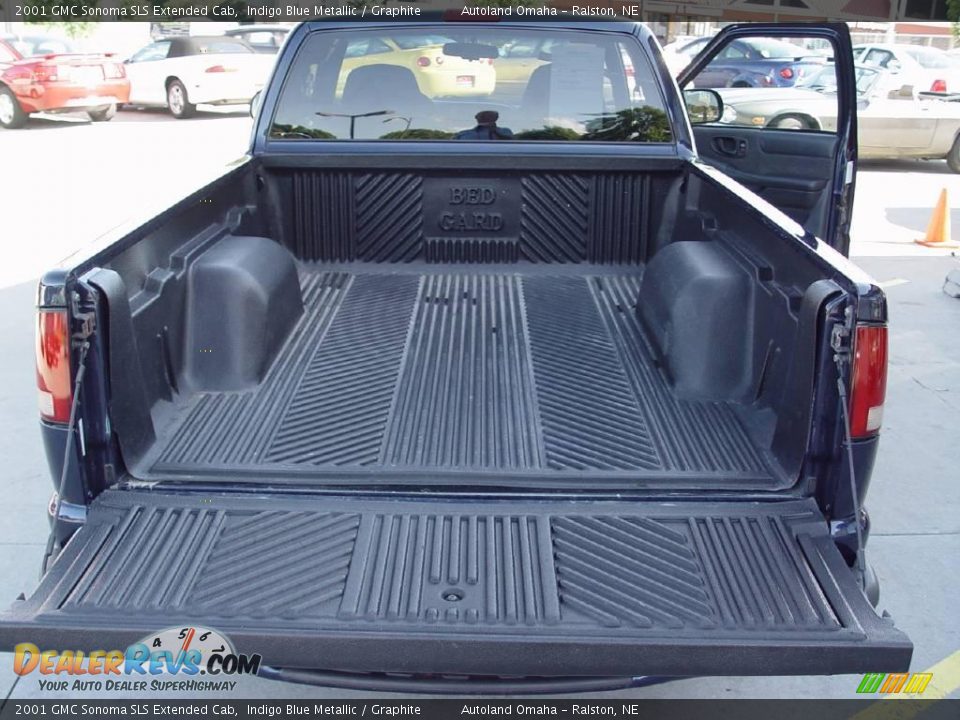 2001 GMC Sonoma SLS Extended Cab Indigo Blue Metallic / Graphite Photo #17