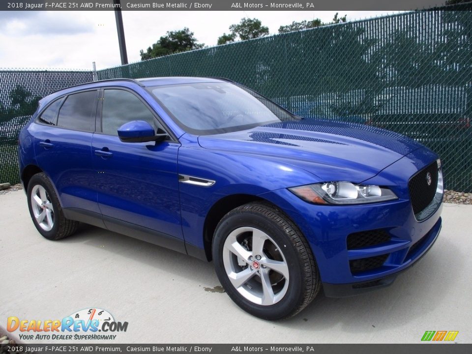 Front 3/4 View of 2018 Jaguar F-PACE 25t AWD Premium Photo #1
