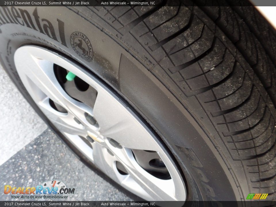 2017 Chevrolet Cruze LS Summit White / Jet Black Photo #8