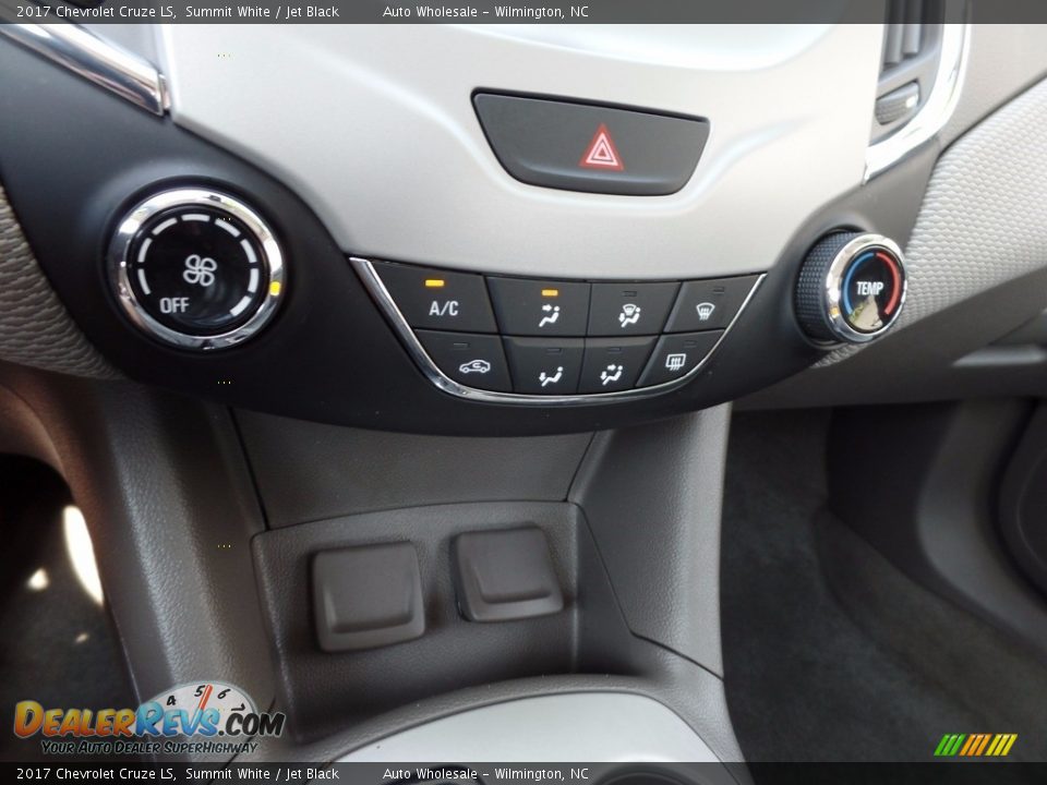 2017 Chevrolet Cruze LS Summit White / Jet Black Photo #19