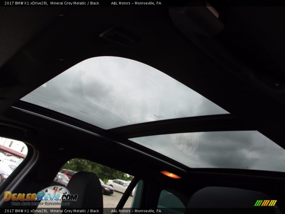 2017 BMW X1 xDrive28i Mineral Grey Metallic / Black Photo #10