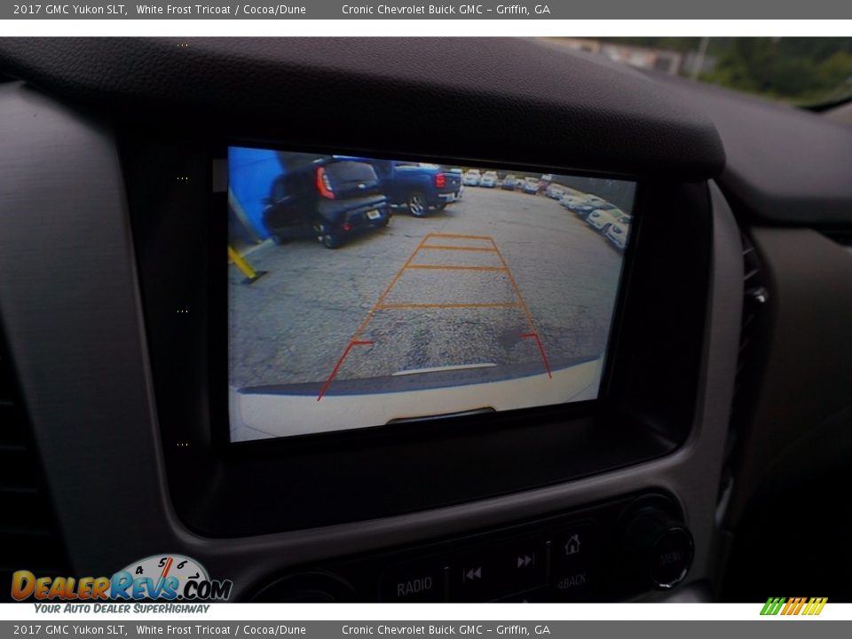 2017 GMC Yukon SLT White Frost Tricoat / Cocoa/Dune Photo #16