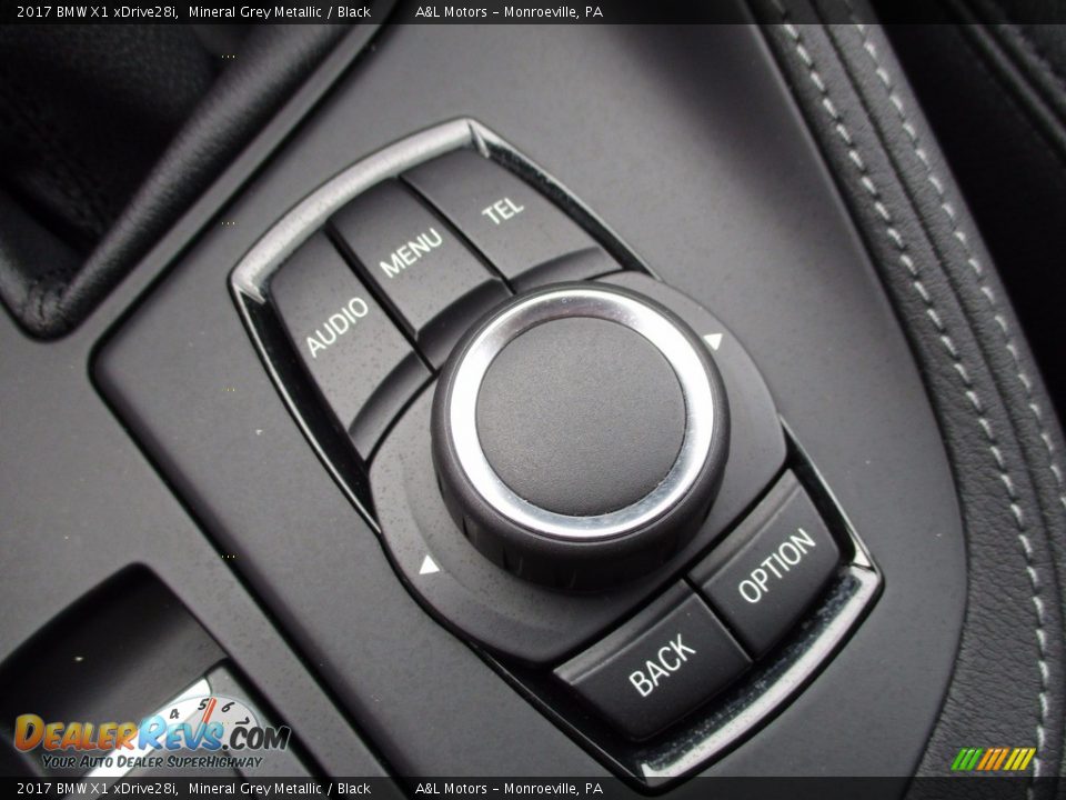 2017 BMW X1 xDrive28i Mineral Grey Metallic / Black Photo #17