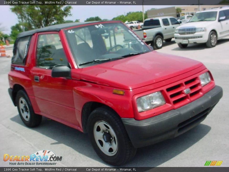 1996 Geo Tracker Soft Top Wildfire Red / Charcoal Photo #7