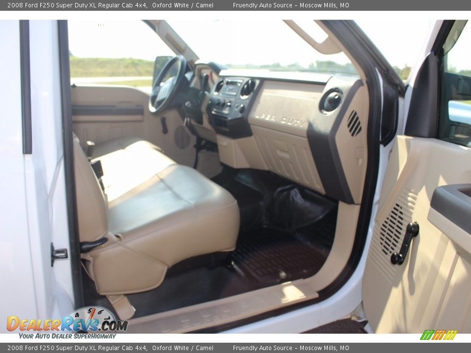 2008 Ford F250 Super Duty XL Regular Cab 4x4 Oxford White / Camel Photo #5