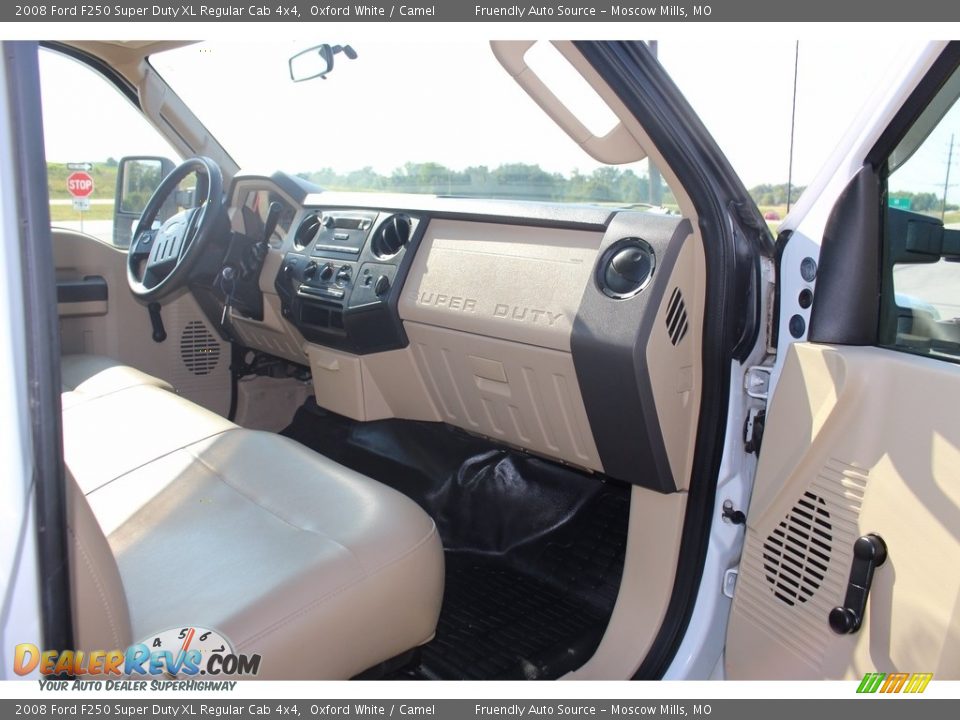 2008 Ford F250 Super Duty XL Regular Cab 4x4 Oxford White / Camel Photo #24