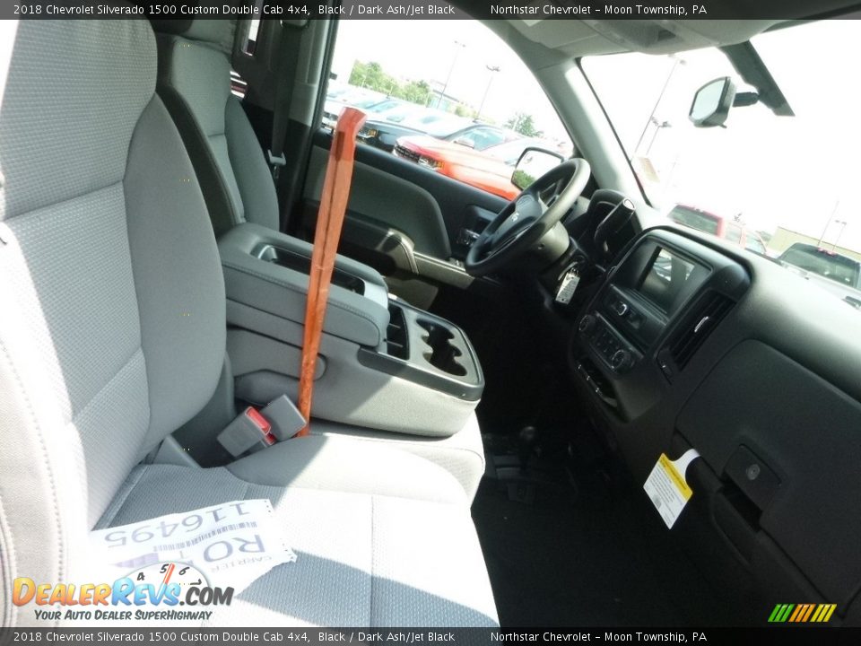 2018 Chevrolet Silverado 1500 Custom Double Cab 4x4 Black / Dark Ash/Jet Black Photo #10