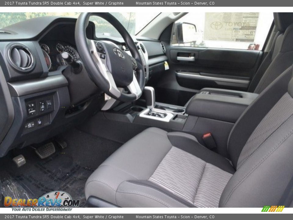 2017 Toyota Tundra SR5 Double Cab 4x4 Super White / Graphite Photo #5