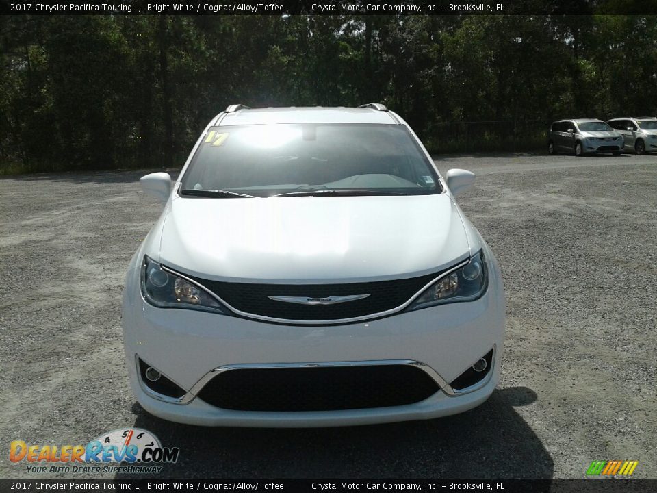 2017 Chrysler Pacifica Touring L Bright White / Cognac/Alloy/Toffee Photo #8