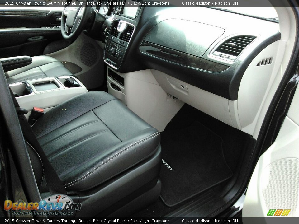 2015 Chrysler Town & Country Touring Brilliant Black Crystal Pearl / Black/Light Graystone Photo #22