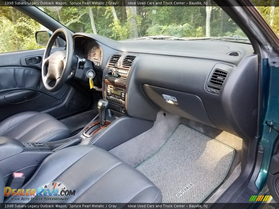 Gray Interior - 1998 Subaru Legacy Outback Wagon Photo #10