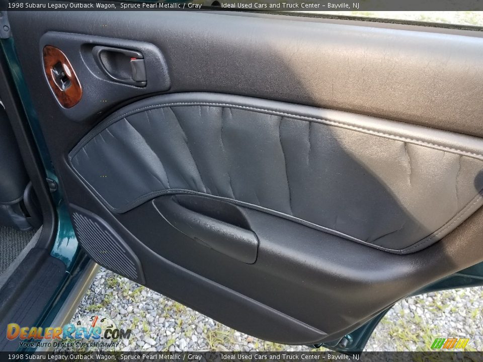 Door Panel of 1998 Subaru Legacy Outback Wagon Photo #13