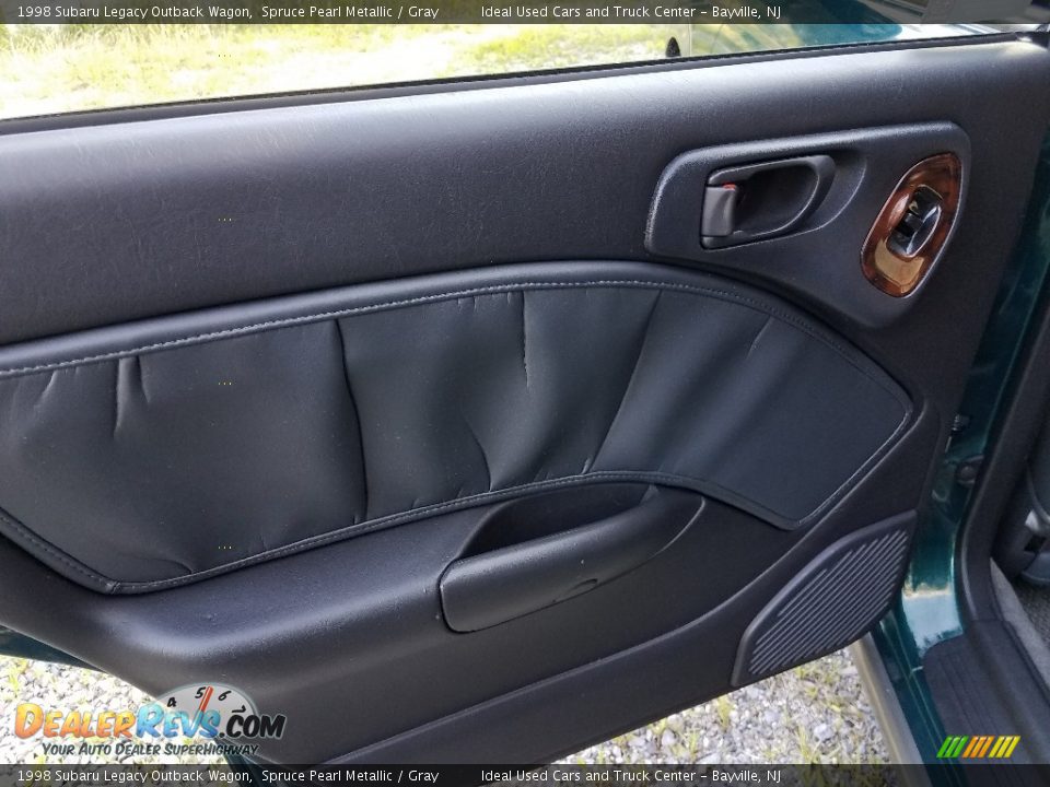 Door Panel of 1998 Subaru Legacy Outback Wagon Photo #22
