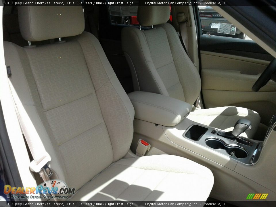 2017 Jeep Grand Cherokee Laredo True Blue Pearl / Black/Light Frost Beige Photo #12