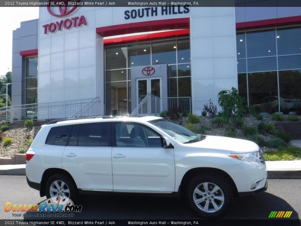 2012 Toyota Highlander SE 4WD Blizzard White Pearl / Ash Photo #2