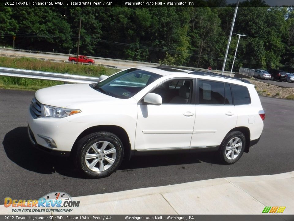 2012 Toyota Highlander SE 4WD Blizzard White Pearl / Ash Photo #7