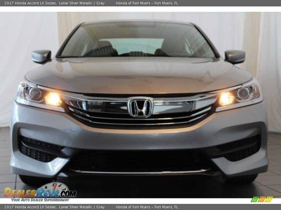 2017 Honda Accord LX Sedan Lunar Silver Metallic / Gray Photo #4