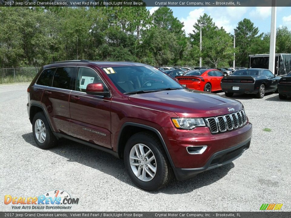 2017 Jeep Grand Cherokee Laredo Velvet Red Pearl / Black/Light Frost Beige Photo #7