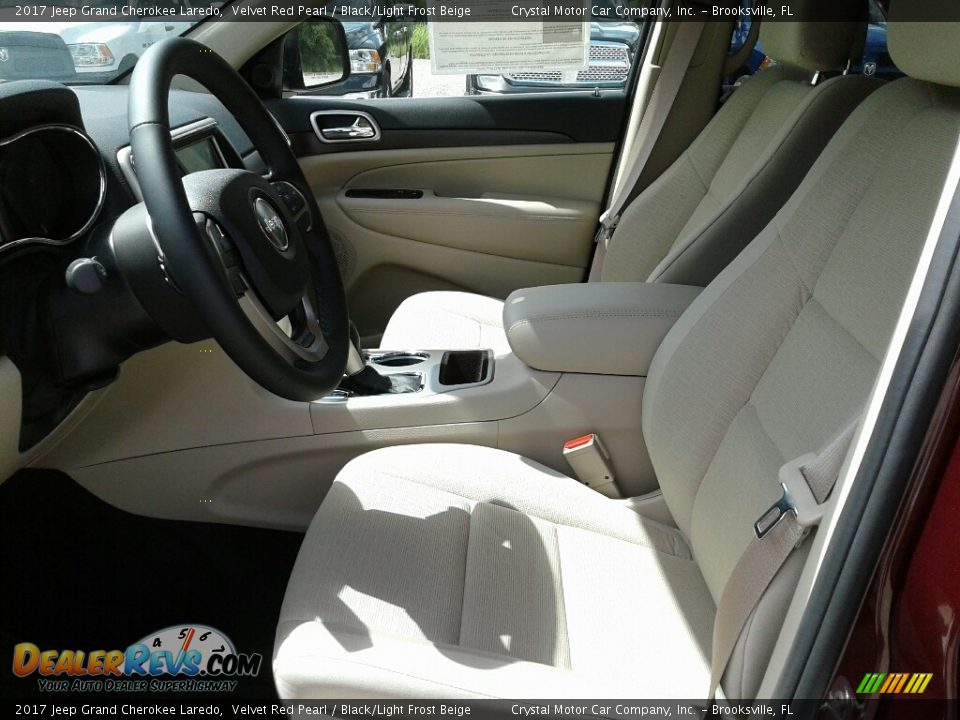 2017 Jeep Grand Cherokee Laredo Velvet Red Pearl / Black/Light Frost Beige Photo #9