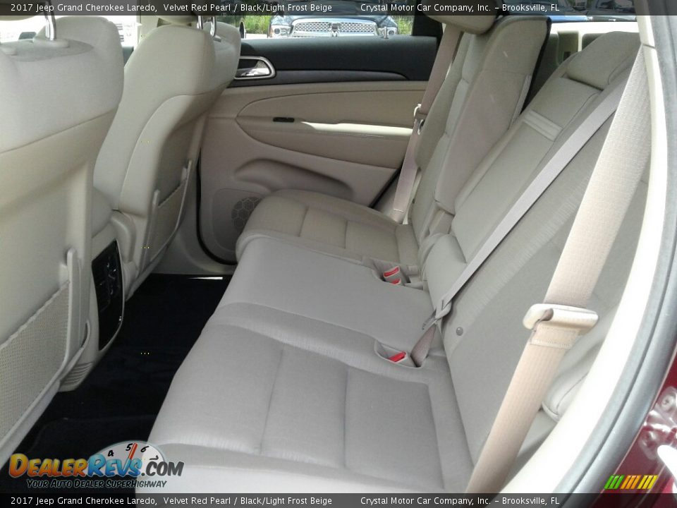 2017 Jeep Grand Cherokee Laredo Velvet Red Pearl / Black/Light Frost Beige Photo #10