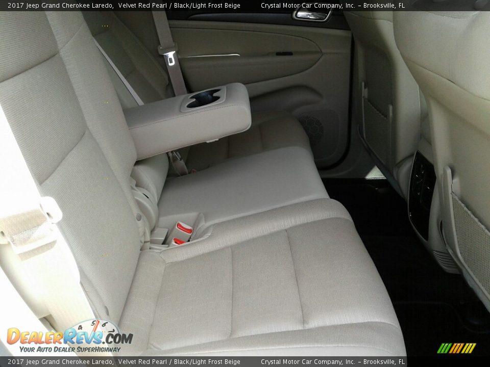 2017 Jeep Grand Cherokee Laredo Velvet Red Pearl / Black/Light Frost Beige Photo #11