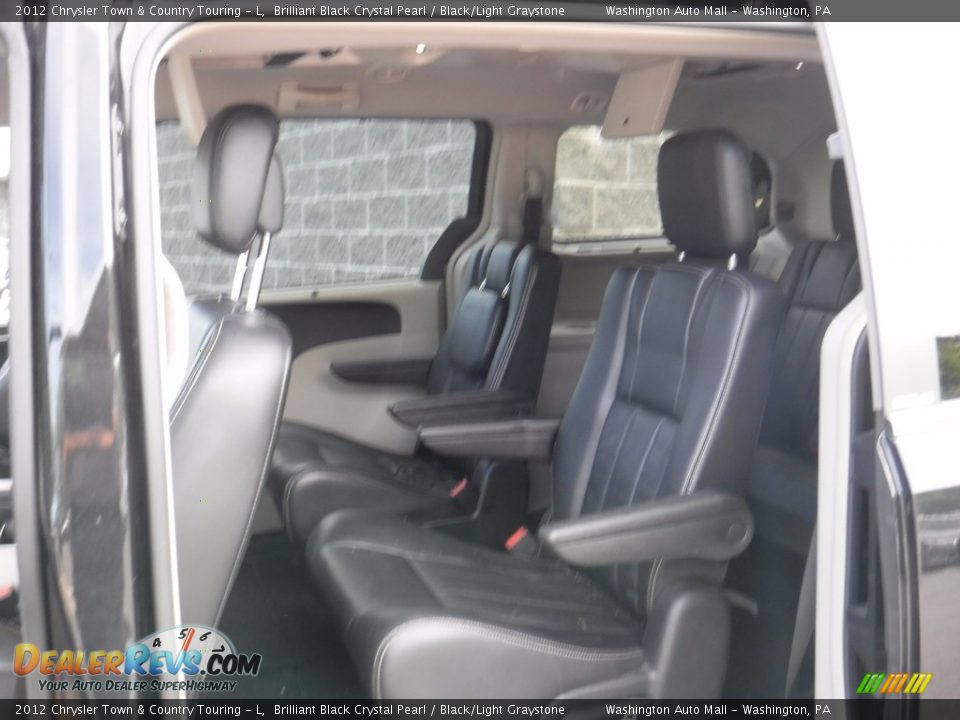2012 Chrysler Town & Country Touring - L Brilliant Black Crystal Pearl / Black/Light Graystone Photo #23