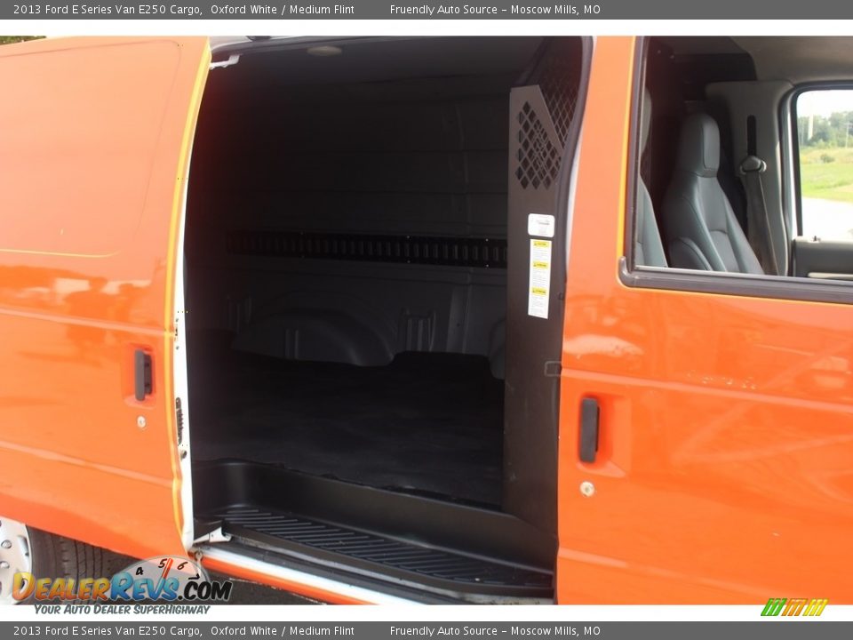 2013 Ford E Series Van E250 Cargo Oxford White / Medium Flint Photo #8