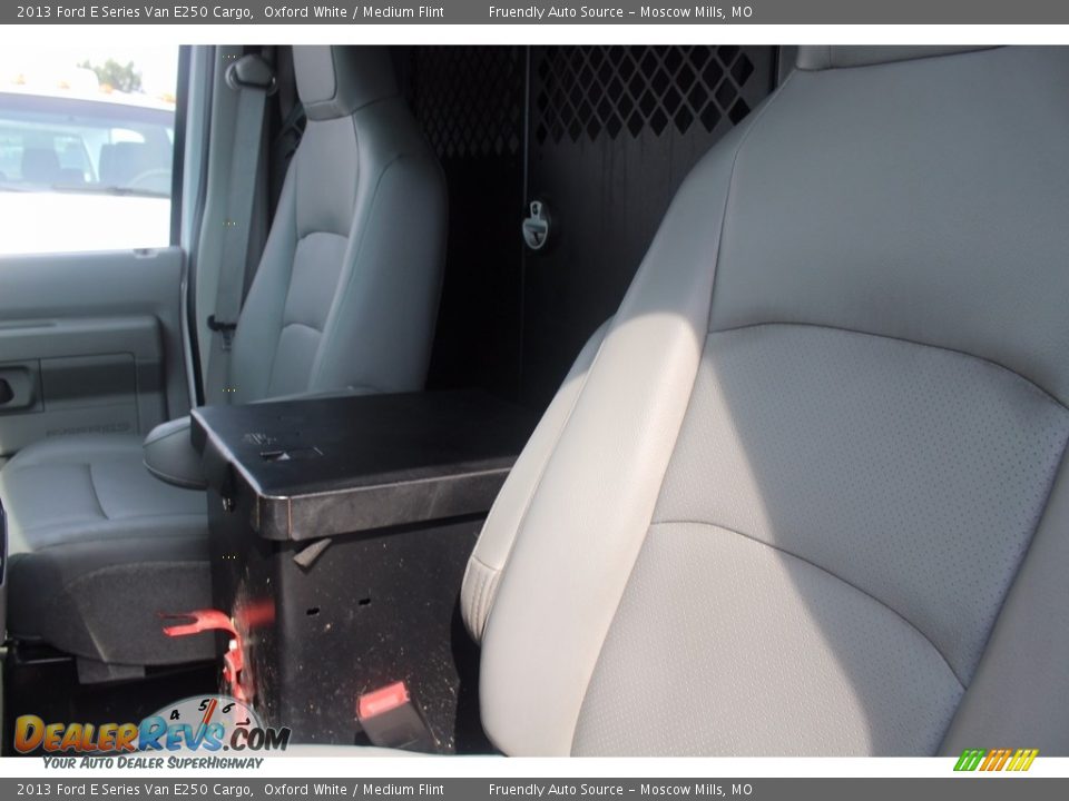 2013 Ford E Series Van E250 Cargo Oxford White / Medium Flint Photo #13