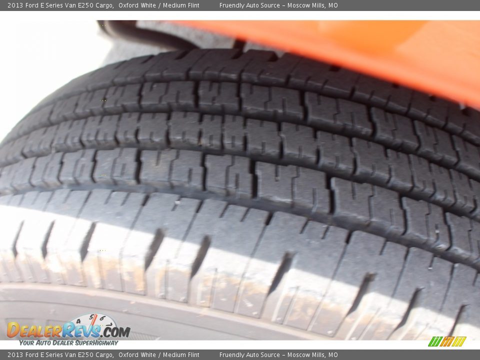 2013 Ford E Series Van E250 Cargo Oxford White / Medium Flint Photo #19