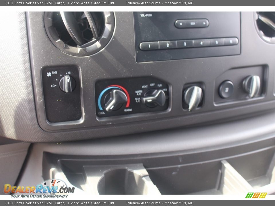 2013 Ford E Series Van E250 Cargo Oxford White / Medium Flint Photo #23
