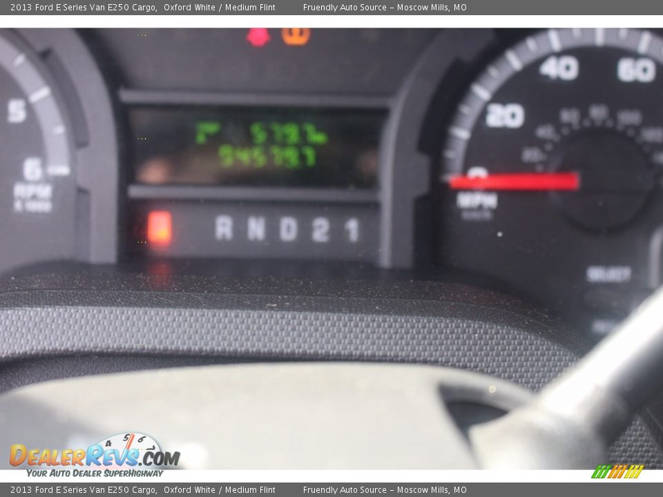 2013 Ford E Series Van E250 Cargo Oxford White / Medium Flint Photo #26