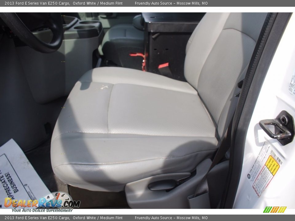 2013 Ford E Series Van E250 Cargo Oxford White / Medium Flint Photo #28