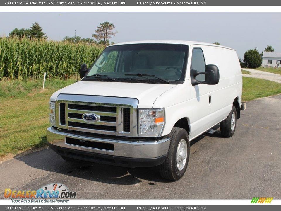 2014 Ford E-Series Van E250 Cargo Van Oxford White / Medium Flint Photo #36