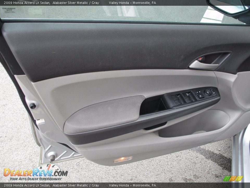 Door Panel of 2009 Honda Accord LX Sedan Photo #9
