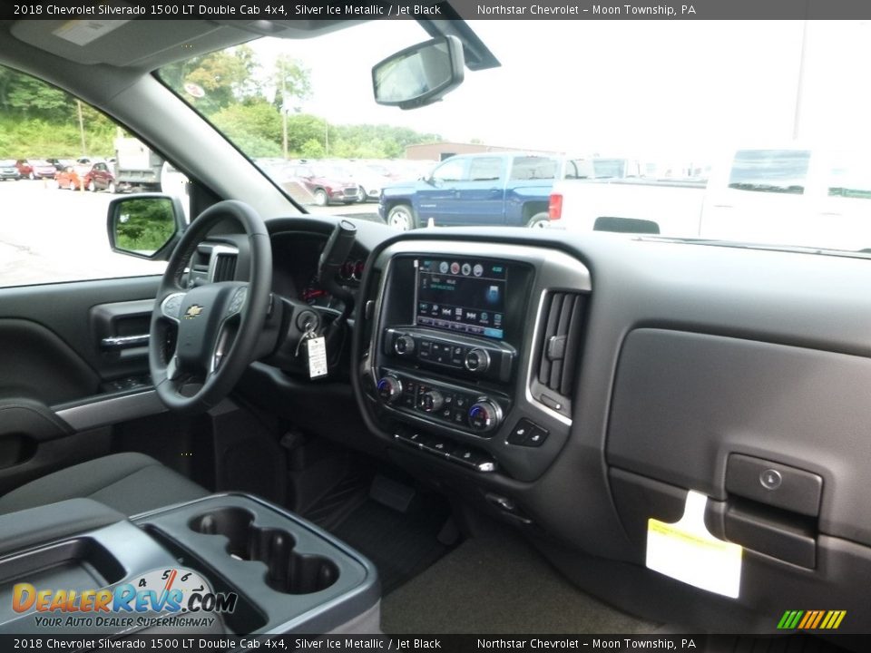 2018 Chevrolet Silverado 1500 LT Double Cab 4x4 Silver Ice Metallic / Jet Black Photo #12