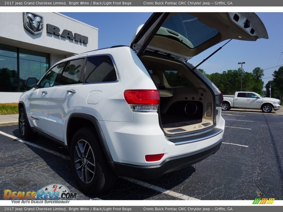 2017 Jeep Grand Cherokee Limited Bright White / Black/Light Frost Beige Photo #16