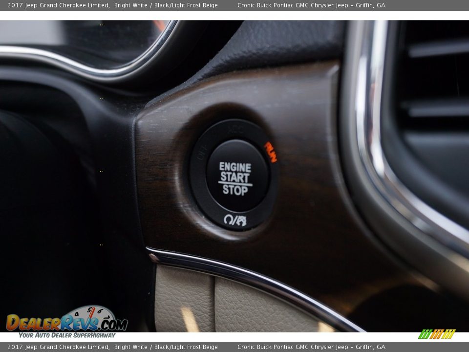 2017 Jeep Grand Cherokee Limited Bright White / Black/Light Frost Beige Photo #25