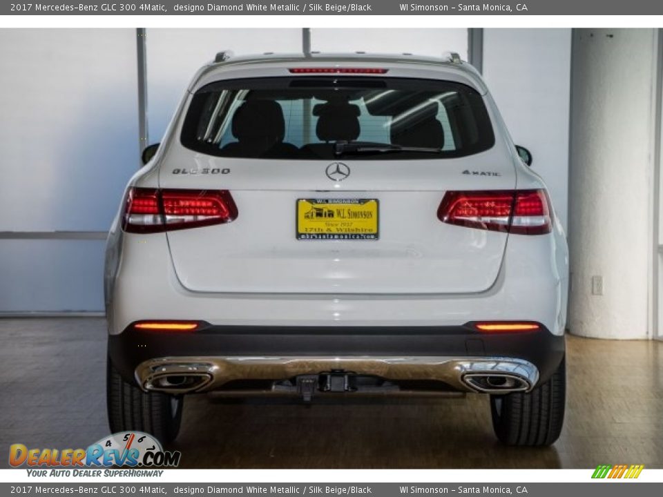 2017 Mercedes-Benz GLC 300 4Matic designo Diamond White Metallic / Silk Beige/Black Photo #4