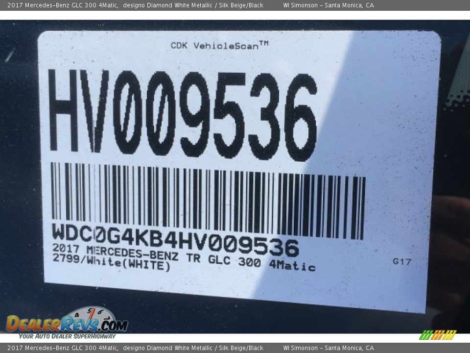 2017 Mercedes-Benz GLC 300 4Matic designo Diamond White Metallic / Silk Beige/Black Photo #10