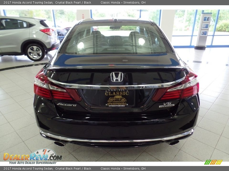 2017 Honda Accord Touring Sedan Crystal Black Pearl / Black Photo #4