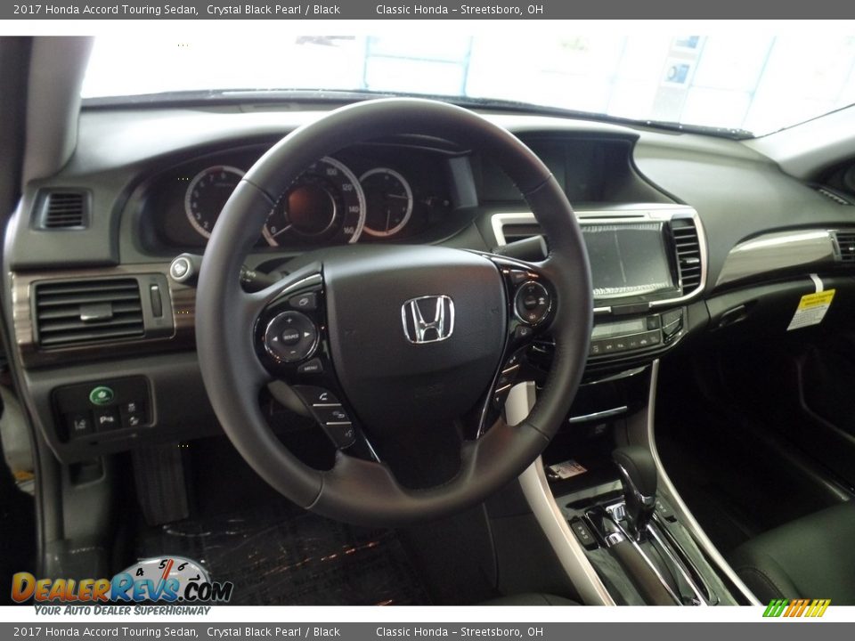 2017 Honda Accord Touring Sedan Crystal Black Pearl / Black Photo #7