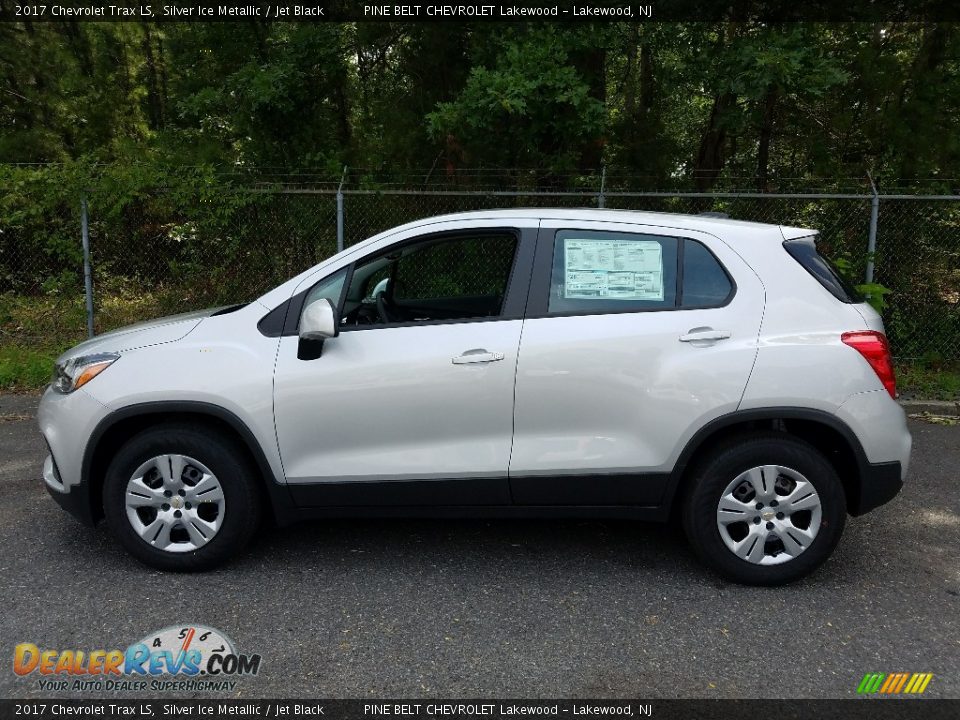 2017 Chevrolet Trax LS Silver Ice Metallic / Jet Black Photo #3