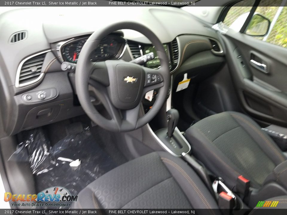 2017 Chevrolet Trax LS Silver Ice Metallic / Jet Black Photo #7