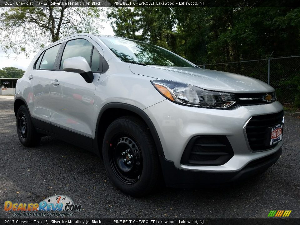 2017 Chevrolet Trax LS Silver Ice Metallic / Jet Black Photo #1