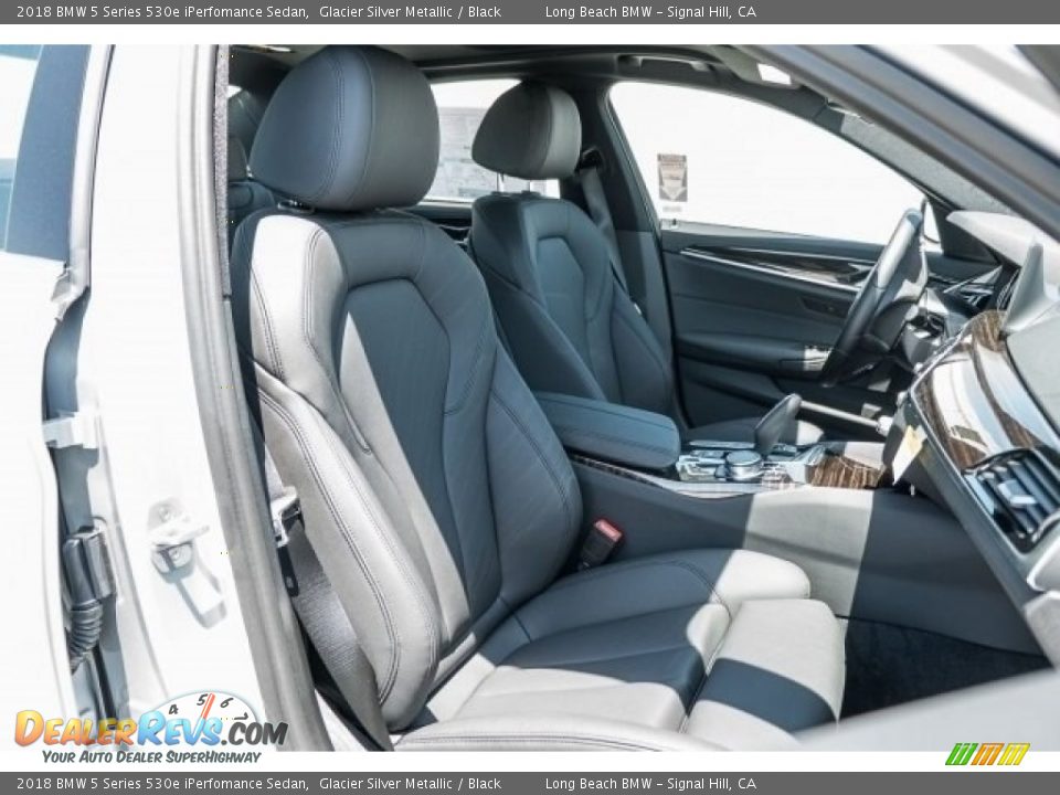 2018 BMW 5 Series 530e iPerfomance Sedan Glacier Silver Metallic / Black Photo #2