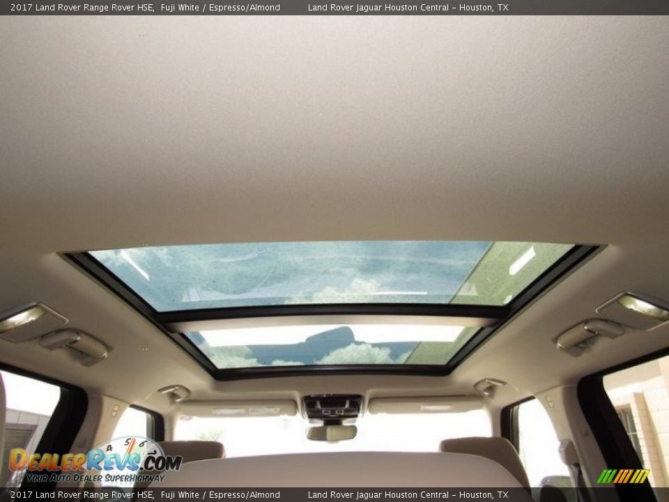2017 Land Rover Range Rover HSE Fuji White / Espresso/Almond Photo #17
