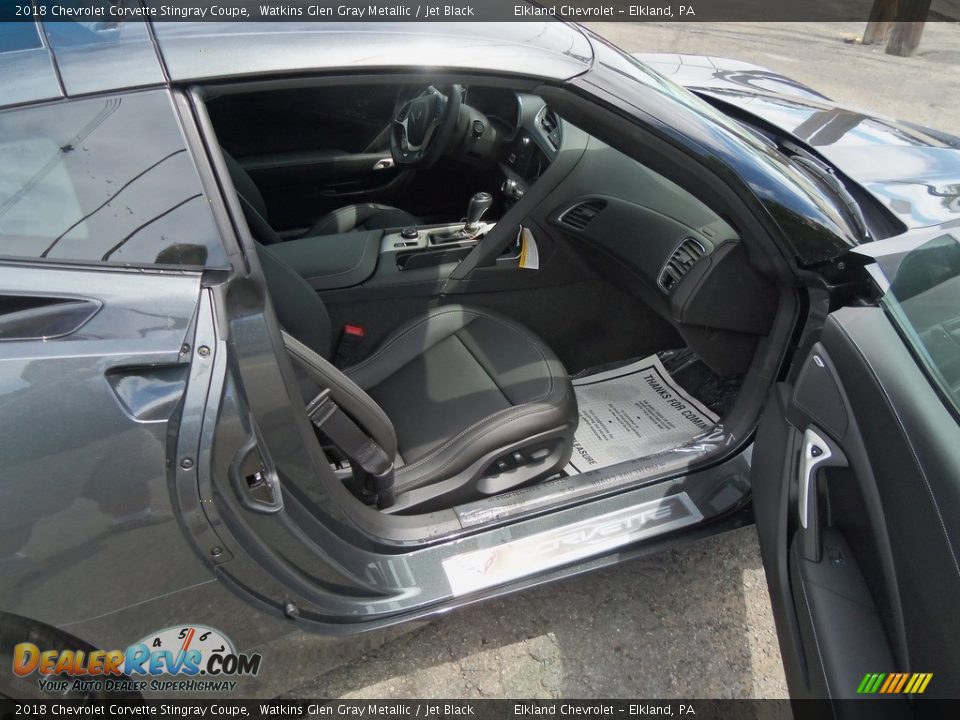 2018 Chevrolet Corvette Stingray Coupe Watkins Glen Gray Metallic / Jet Black Photo #18